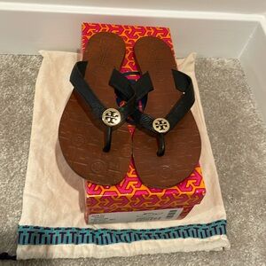 Tory Burch black Thora logo sandals size 9